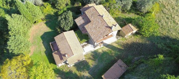 Adosado de 5 dormitorios en Città di Castello, Italy No. 87778 5