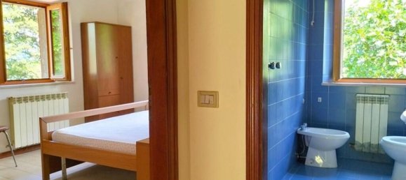 Adosado de 5 dormitorios en Città di Castello, Italy No. 87778 16