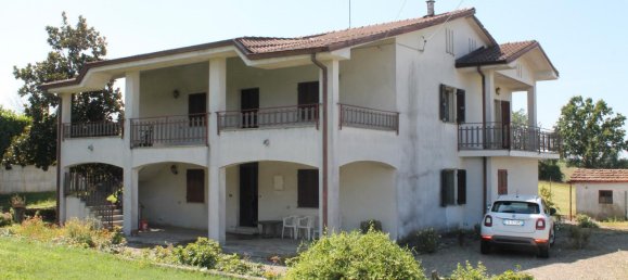 5 rooms House in Agazzano, Italy No. 72362 26