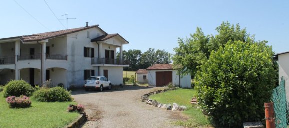 5 rooms House in Agazzano, Italy No. 72362 24