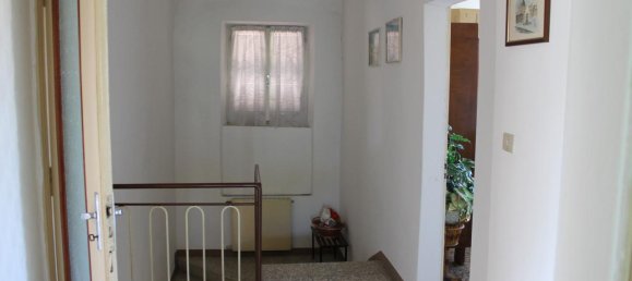 5 rooms House in Agazzano, Italy No. 72362 28