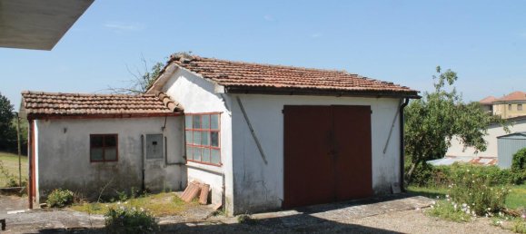 5 rooms House in Agazzano, Italy No. 72362 3