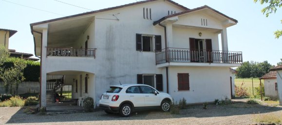 5 rooms House in Agazzano, Italy No. 72362 13