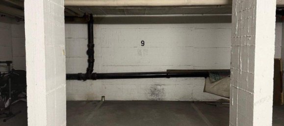  موقف سيارات في Munich, Germany رقم 229140 5