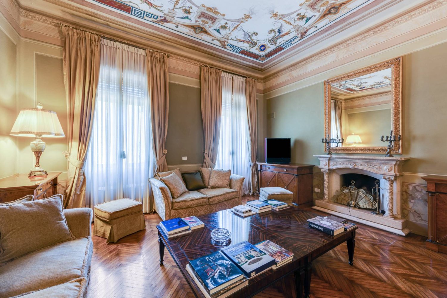 9 bedrooms Villa in Lonato del Garda, Italy No. 177467