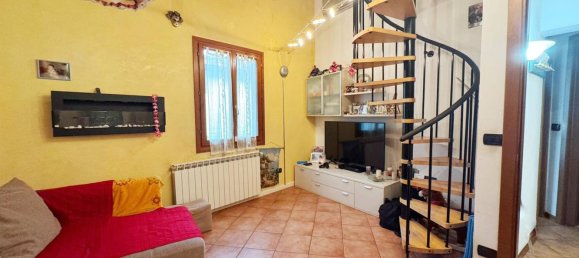 3 غرف نوم منزل ذو طابقين في Campi Bisenzio, Italy رقم 323145 18