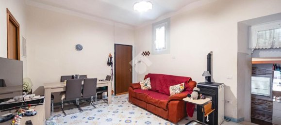 3 bedrooms Apartment in Viterbo, Italy No. 315629 4