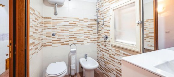 3 bedrooms Apartment in Viterbo, Italy No. 315629 16