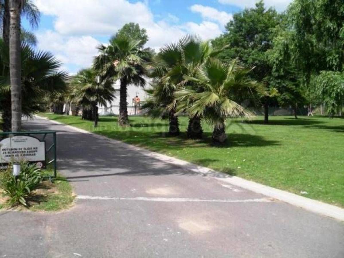  قطعة أرض في Pilar, Argentina رقم 112764