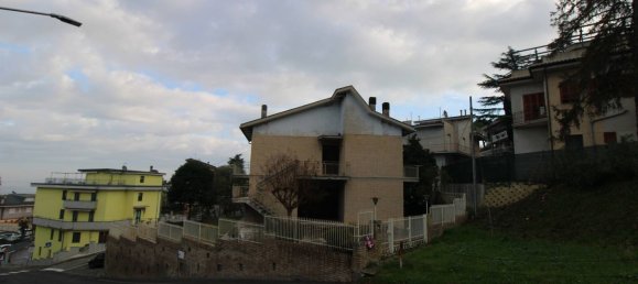 6 bedrooms House in Corridonia, Italy No. 351494 6