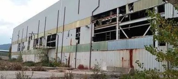 32933m² Commercial property in Calitri, Italy No. 262411 2