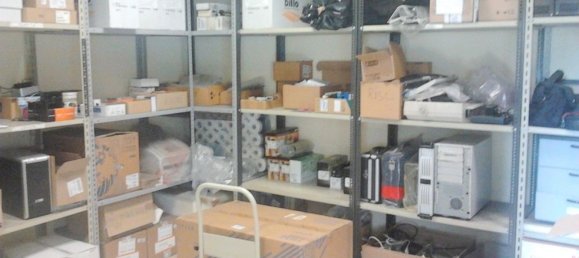 720m² Office in Cinisello Balsamo, Italy No. 61095 24