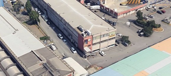 720m² Office in Cinisello Balsamo, Italy No. 61095 27