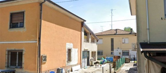 10 bedrooms House in Finale Emilia, Italy No. 353646 8