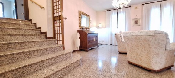 Villa de 7 habitaciónes en Scorzè, Italy No. 297276 10