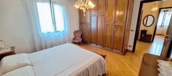 Villa de 7 habitaciónes en Scorzè, Italy No. 297276 16