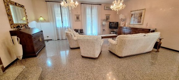 Villa de 7 habitaciónes en Scorzè, Italy No. 297276 5