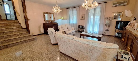 Villa de 7 habitaciónes en Scorzè, Italy No. 297276 3