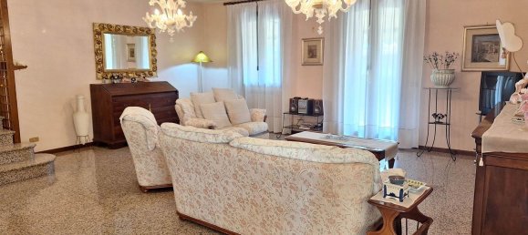 Villa de 7 habitaciónes en Scorzè, Italy No. 297276 2