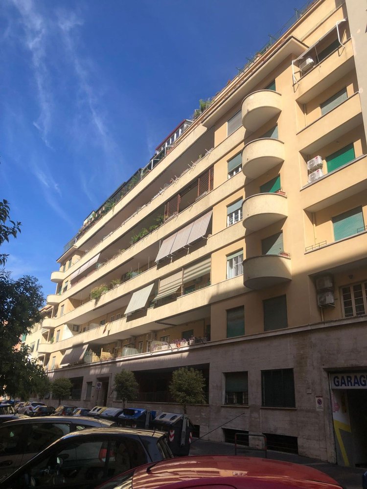 Квартира с 4 спальнями в Рим, Италия № 313121