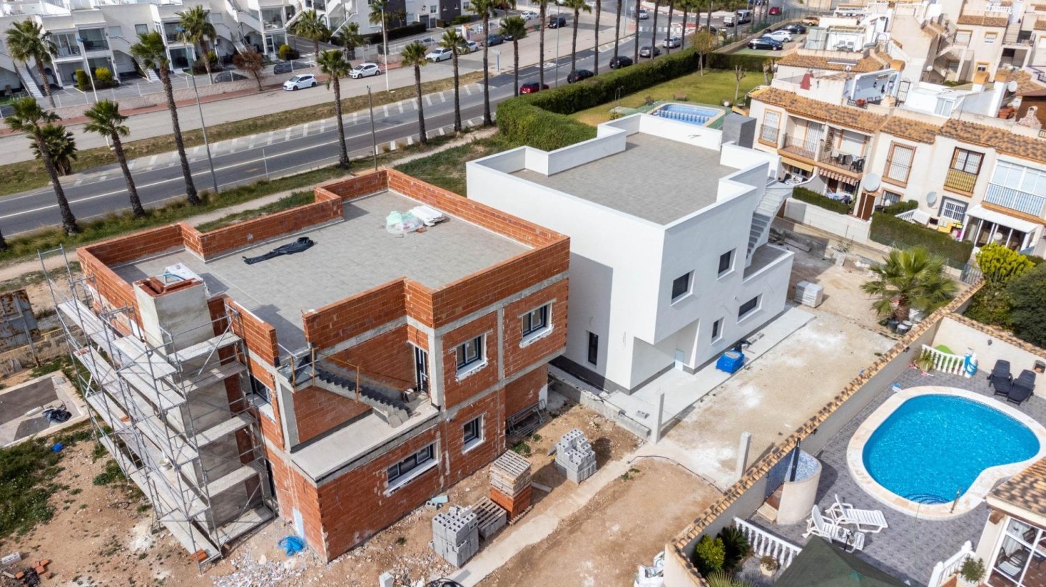 3 dormitorios villa en venta en Torrevieja, Alicante, Comunidad Valenciana, Spain № 365196