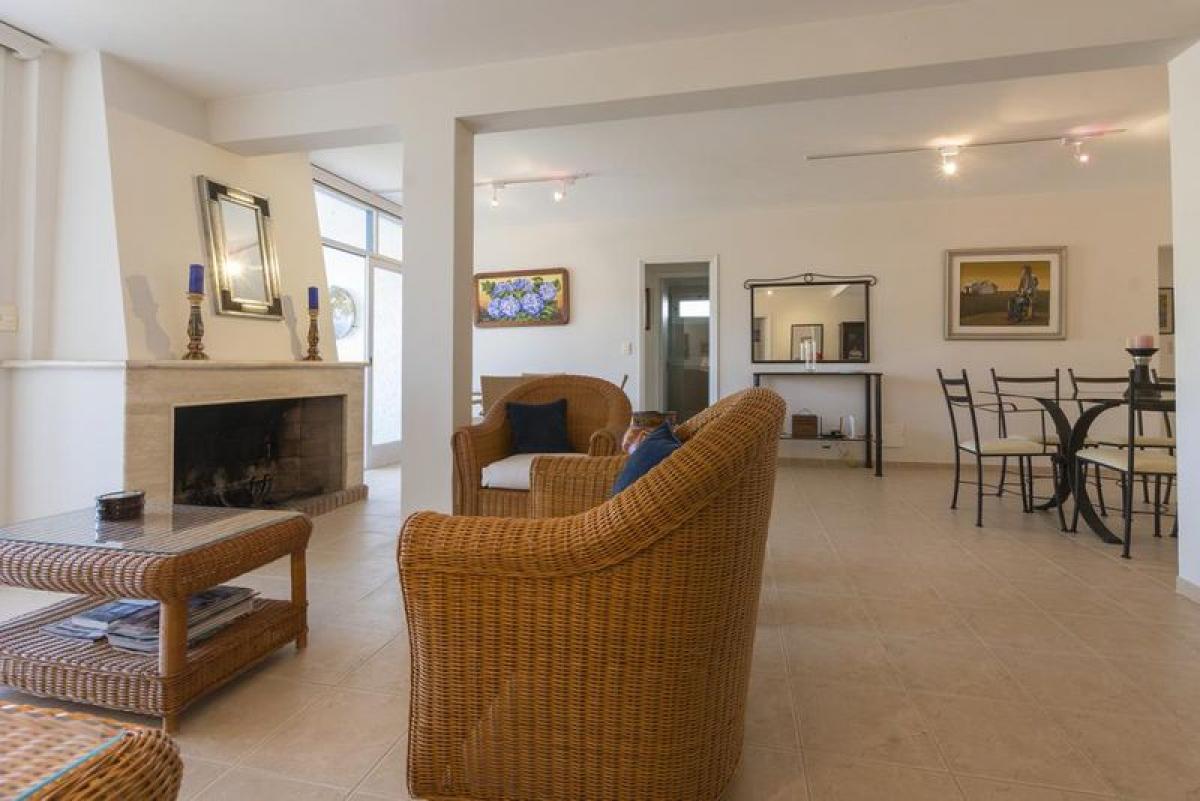 4 bedrooms Apartment in Maldonado, Uruguay No. 140