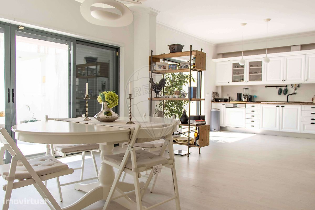 5 chambres Maison à Corroios, Portugal No. 295987