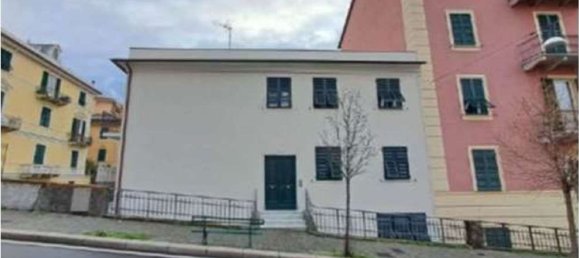 5 rooms Apartment in Genoa, Italy No. 284257 47