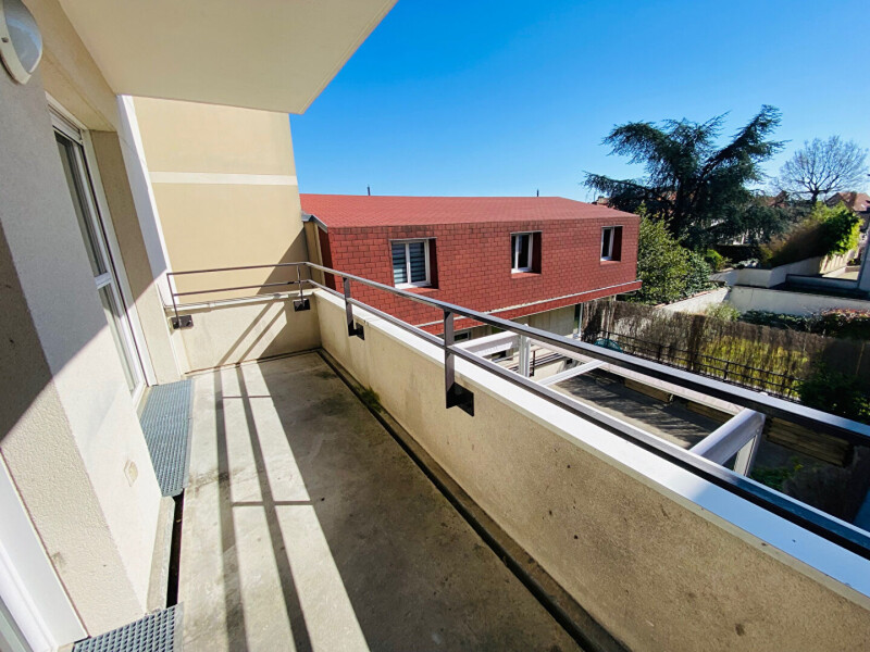 2 غرف نوم شقة في Le Perreux-sur-Marne, France رقم 163816