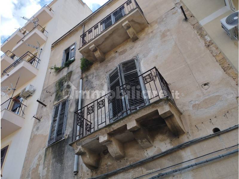 Edifício de 5 divisões em Palermo, Italy N.º 147548