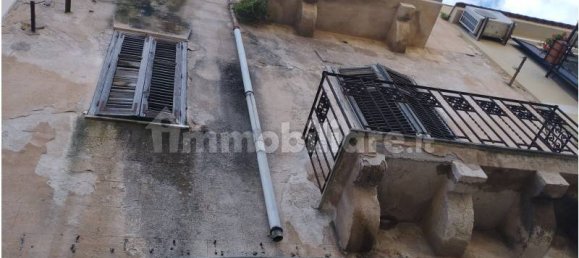 Edifício de 5 divisões em Palermo, Italy N.º 147548 5