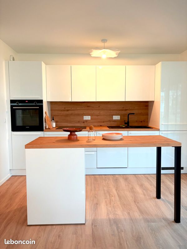 Apartamento de 2 dormitorios en Vannes, France No. 331878