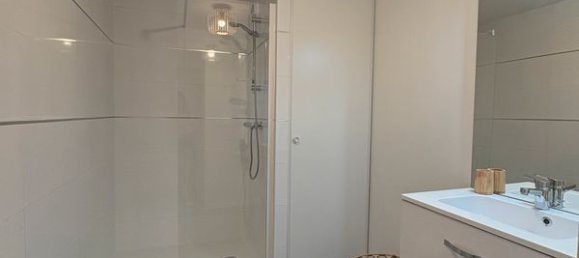 Apartamento de 2 dormitorios en Vannes, France No. 331878 5