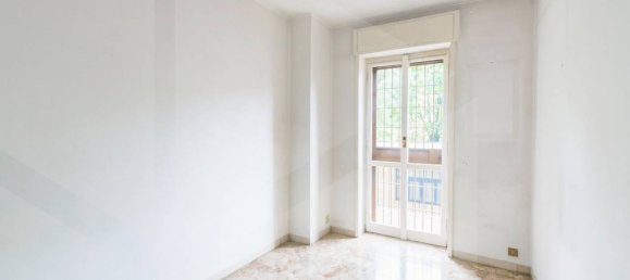 3 bedrooms Apartment in Milan, Italy No. 260793 48