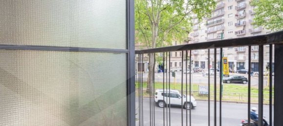 3 bedrooms Apartment in Milan, Italy No. 260793 40