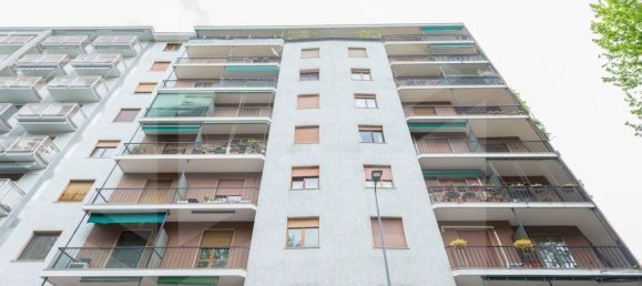 3 bedrooms Apartment in Milan, Italy No. 260793 35