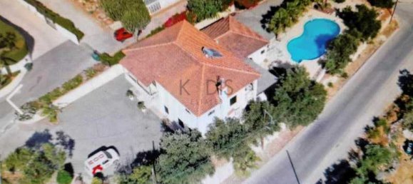 3 bedrooms Villa in Agios Tychonas, Cyprus No. 16061 13