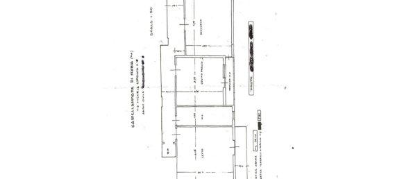Квартира с 2 комнатами в Кастелламмаре ди Стабия, Италия № 31967 2