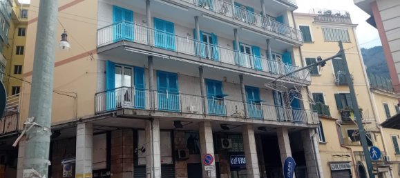 Квартира с 2 комнатами в Кастелламмаре ди Стабия, Италия № 31967 20