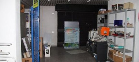 Gewerbliche Immobilie in Rho, Italy 117m², Nr. 185168 8