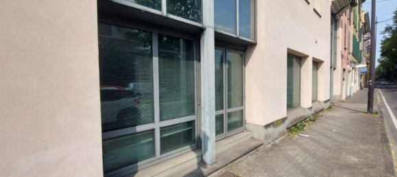 384m² Office in Parma, Italy No. 371464 14