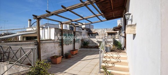 3 bedrooms Penthouse in Lecce, Italy No. 118719 4