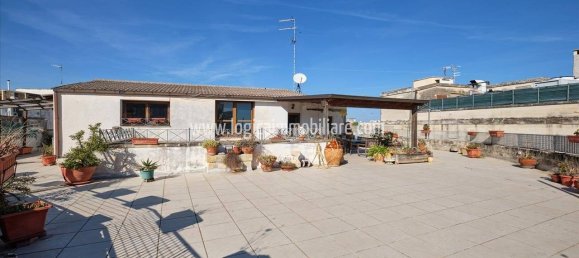 3 bedrooms Penthouse in Lecce, Italy No. 118719 25