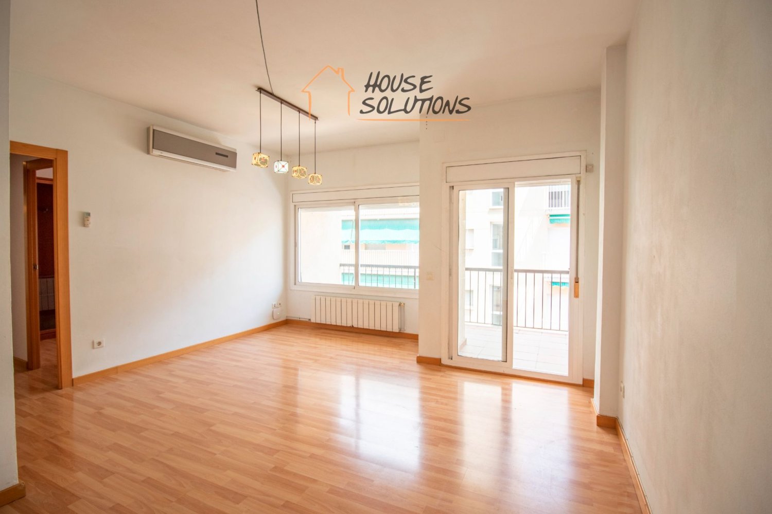 Квартира с 3 спальнями в Сабадель, Испания № 250158