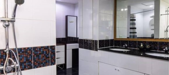 Condominio de 3 dormitorios en Khlong Toei, Thailand No. 57909 2