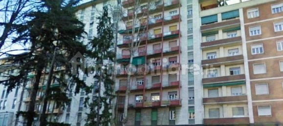 Офис с 3 комнатами в Галларате, Италия № 327618 7