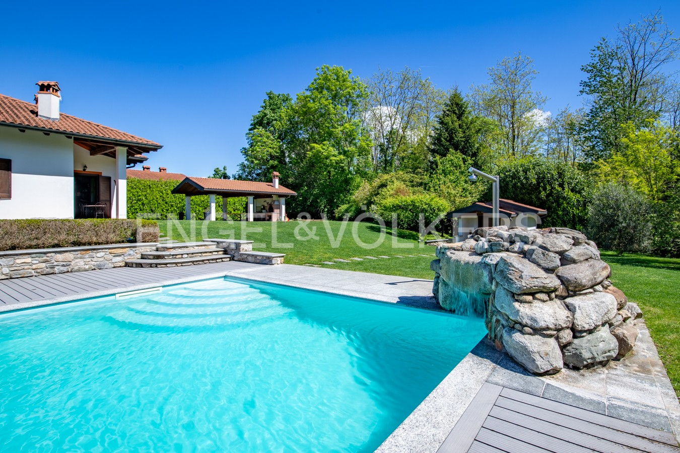 4 Schlafzimmer Villa in Ameno, Italy, Nr. 103828