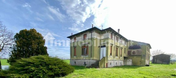 3 غرف نوم فيلا في San Benedetto Po, Italy رقم 96042 9