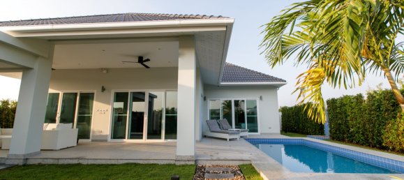 2 غرف نوم مقهى / مطعم في Hua Hin, Thailand رقم 6554 6