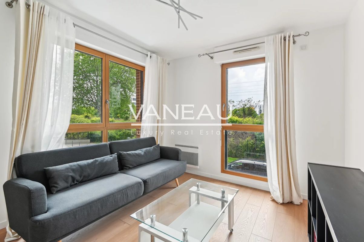 Apartamento de 1 dormitorio en Asnieres-sur-Seine, France No. 163713